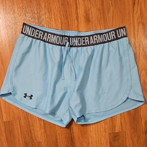 Under Armour Athletic Shorts Size Medium